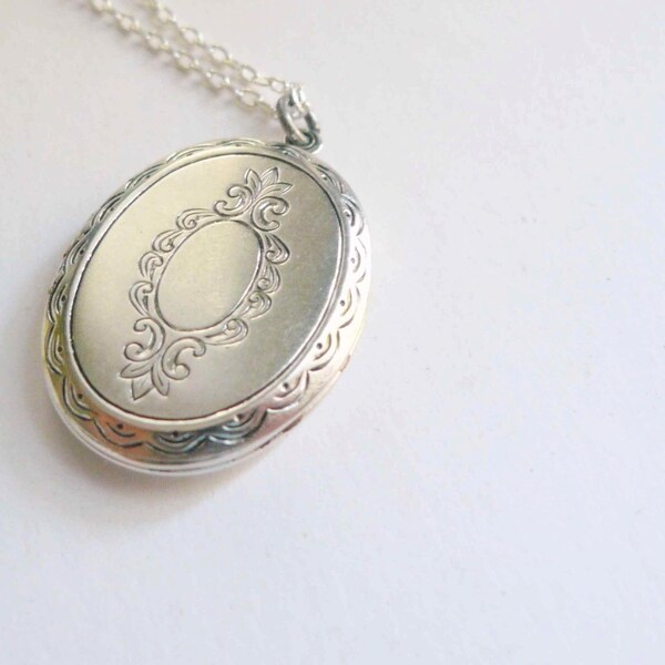 Victorian locket necklace, Pretty silver locket, Engraved locket, Stamped brass Victorian style locket, Large locket, Sterling silver chain