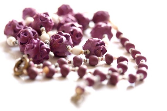 White glass bead purple flower necklace, tropical… - image 3