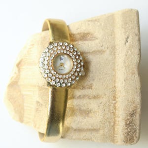 Rare Vintage Elizabeth Taylor Diamond Mother Of Pearl‎ Watch Elizabeth Taylor Diamond Vintage Watches | Mercari main image 4