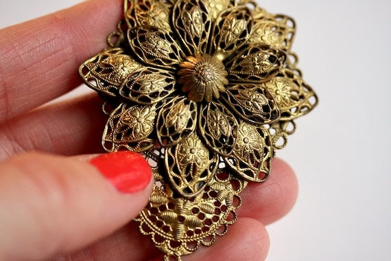 Antique brass gold filigree antique Victorian dre… - image 4