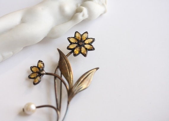 Yellow daisy rhinestone sterling brooch, vintage … - image 8