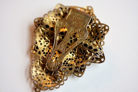Antique brass gold filigree antique Victorian dre… - image 5