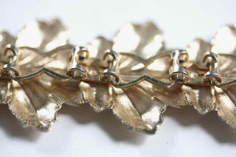 Collier Ancien Tour De Cou – Plaqué Or Feuille D’or Vintage | Bijou Rétro | Occasion à Adopter