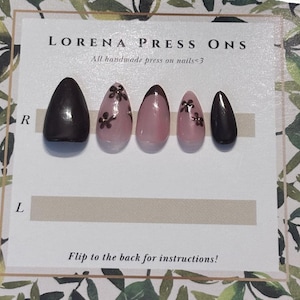 Dark Brown Flower Fall Nails