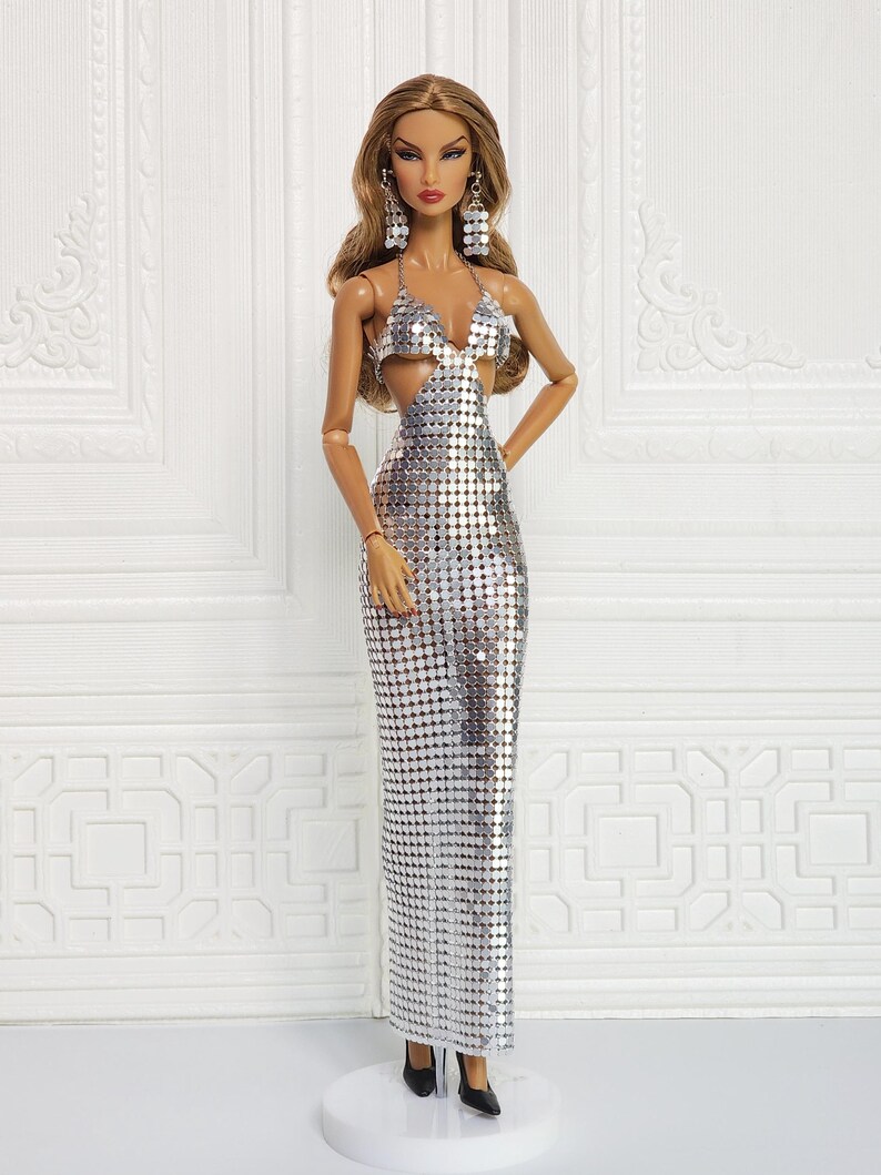 Integrity Toys Fashion Royalty Agnes Von Weiss Up With A Twist Fashion Doll 683a48602981af01b26c9d67