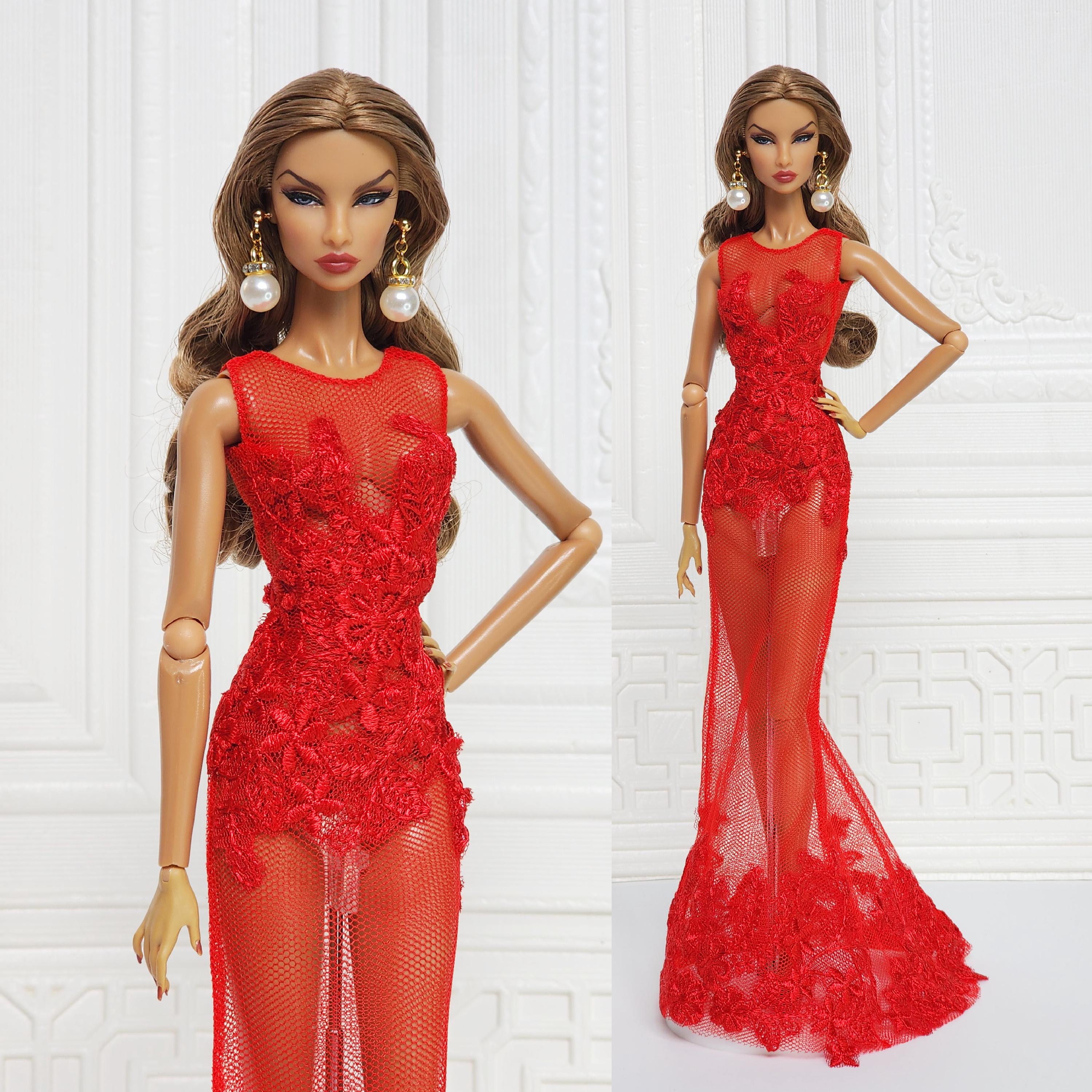 Barbie red dress México