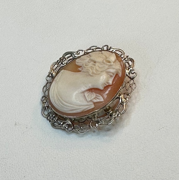 Antique 14k White Gold Carved Shell Cameo Brooch - image 2