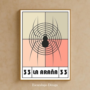 Puede incluir: Lámina artística geométrica con un diseño de araña y telaraña negras sobre un fondo dividido en beige y coral. El texto "33 LA ARAÑA 33" se muestra en negro. La obra está enmarcada en un marco dorado.