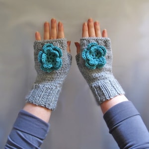 32 Two needles knit fingerless glove pattern tutorial with photos in PDF