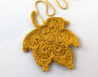 Crochet Maple Leaf Pattern PDF | Fall Autumn Decor Ornament Crochet Pattern | Easy Leaf Applique Coaster n150