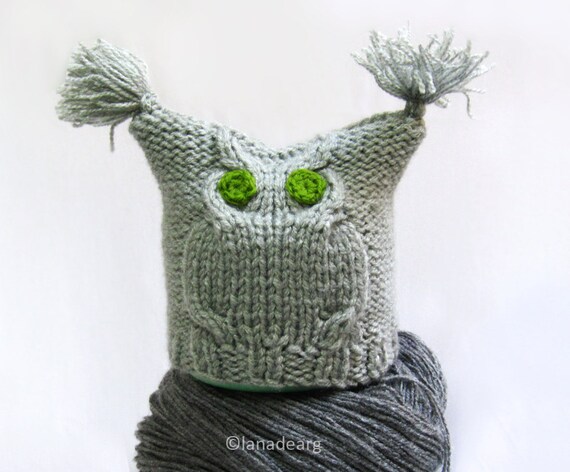 knitted owl hat