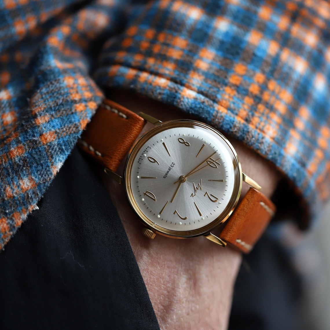 Vintage Watch Luch De Luxe 1970, Soviet Watches, 23 Jewels, Gold Dress Watch, Mechanical Watch, Luxury Vintage Timepiece, Gift for Men, photo 3 sur 5