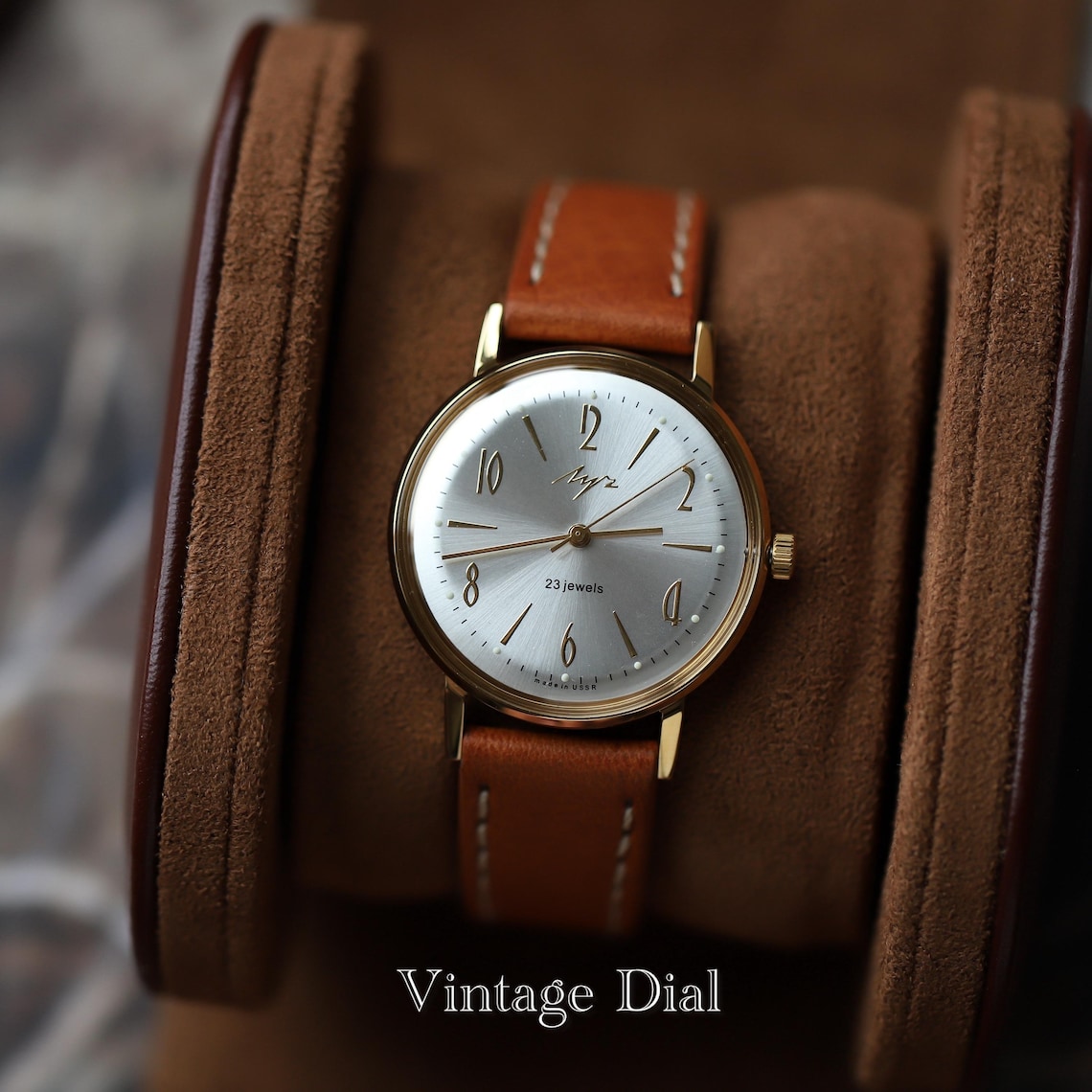 Vintage Watch Luch De Luxe 1970, Soviet Watches, 23 Jewels, Gold Dress Watch, Mechanical Watch, Luxury Vintage Timepiece, Gift for Men, photo 2 sur 5