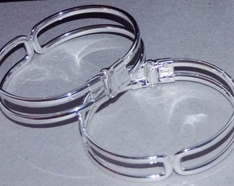 Spring Closure - Etsy