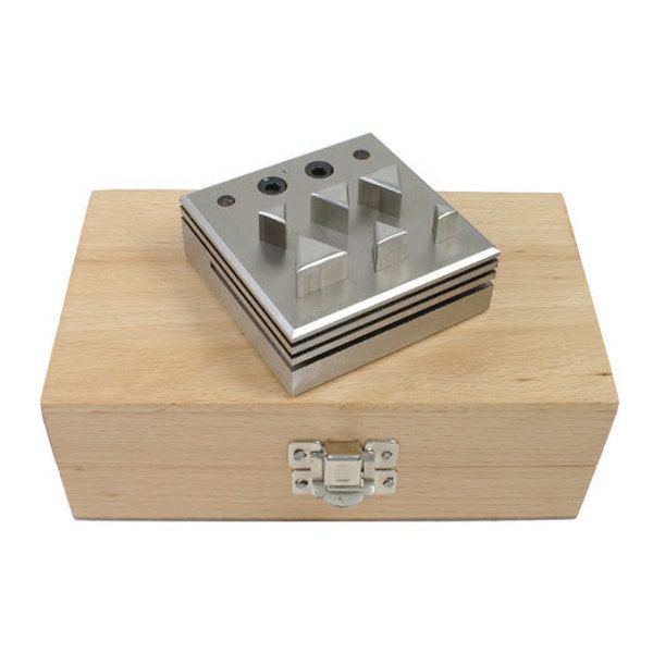 Cortador de disco con seis golpes para las formas de triángulo con caja de almacenamiento venta