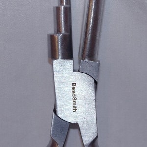 Multi Step Ring Looping Plier 5-7-10mm Loops By Beadsmith