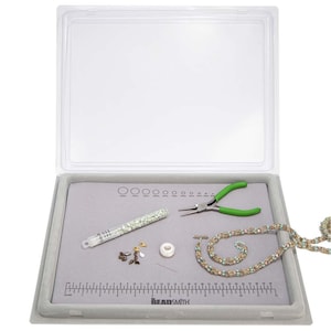 Beadsmith Flocked Treasure Mat Tray with Clear Lid - 14" x 11"