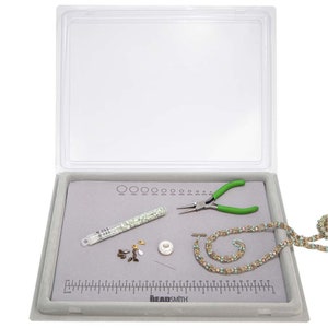 Beadsmith Flocked Treasure Mat Tray with Clear Lid - 14" x 11"