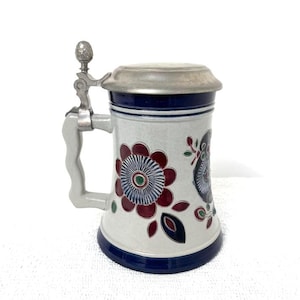 Traditional German Beer Stein - Bavarian Style Mug - Pewter Lid - Vintage Barware