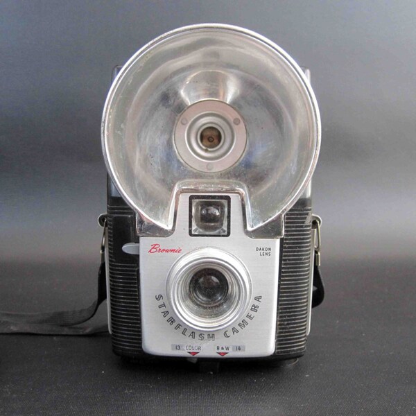 Vintage Kodak Brownie Starflash Camera. Circa 1950's - 60's.