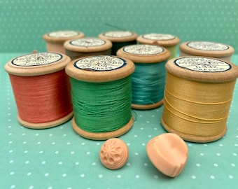 COLOURS 300-399 - Vintage Dewhursts Sylko 40wt - Wooden 100yd Reels