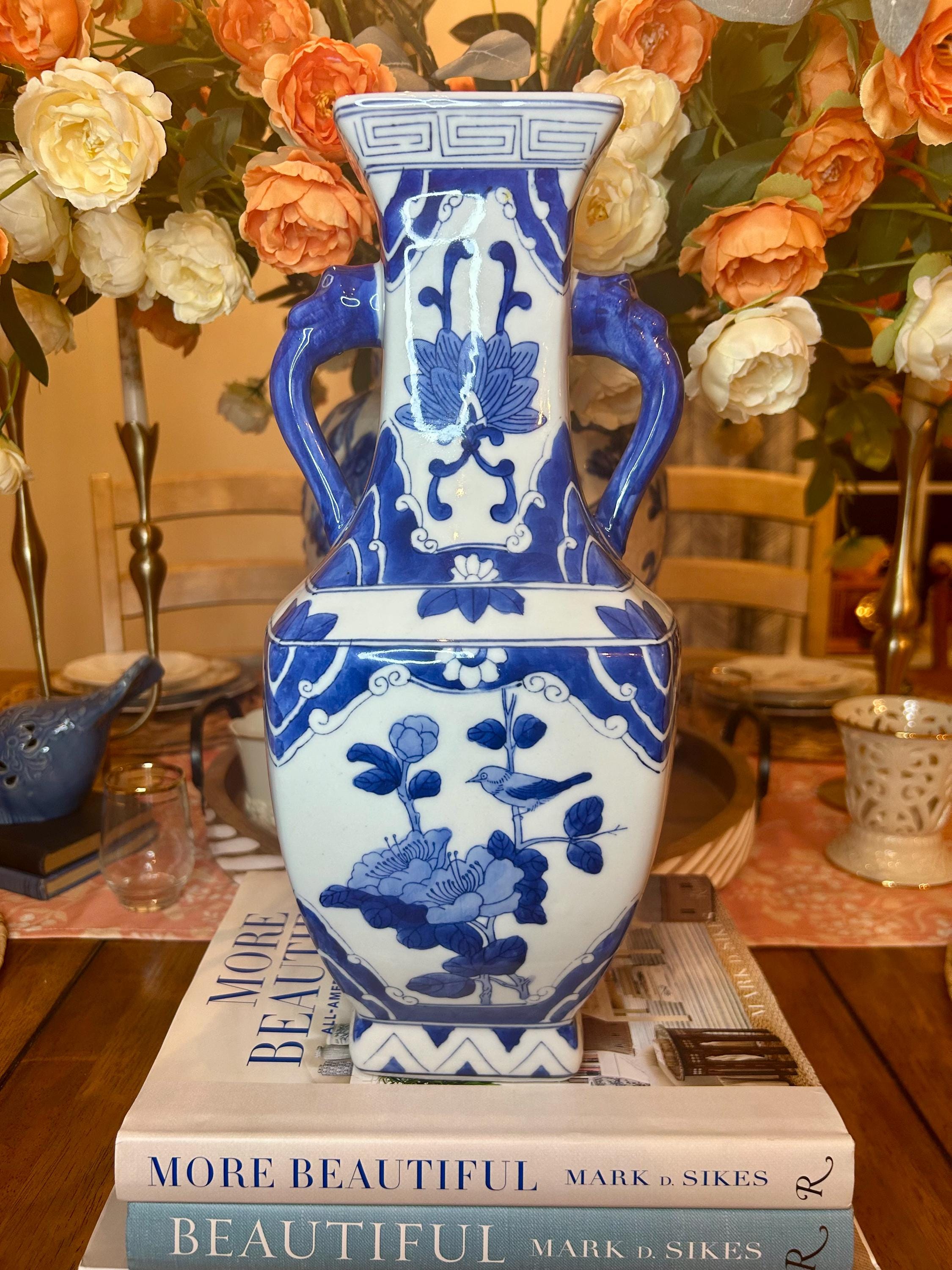 青色の花と鳥の装飾 陶器の鉢 Hand Painted 青色の花と鳥の装飾 陶器の鉢 Hand Painted Blue Bird Vase - Etsy