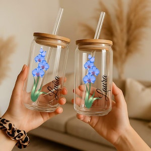 Personalized Birth Flower Glass Cup  –  Iced Coffee Can Glass with Lid and Straw – Custom Gift for Mom, Bridesmaid, or Birthday