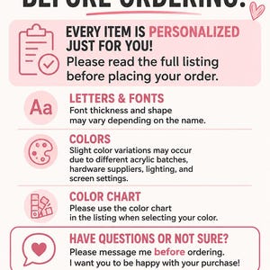 Puede incluir: Un letrero informativo rosa y blanco titulado PLEASE READ BEFORE ORDERING! con iconos de portapapeles, letras, paleta de colores, tabla de colores, globo de texto y tri&aacute;ngulo de advertencia. El texto detalla las pol&iacute;ticas sobre art&iacute;culos personalizados y colores.