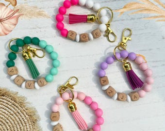 Personalized Silicone Beaded Wristlet Keychain – Engraved Name
