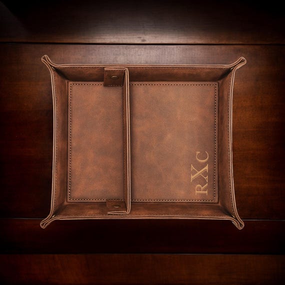 Personalized Leather Valet Tray – Custom Engraved Catchall Organizer for Keys, Wallet, Watch – Groomsmen, Dad, Father's Day Gift