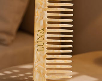 Custom Travel Hair Comb, Engraved Wide tooth Comb, Bridesmaids Gift, Unique Wedding Gift, Wedding Shower Favor, Personalized Comb