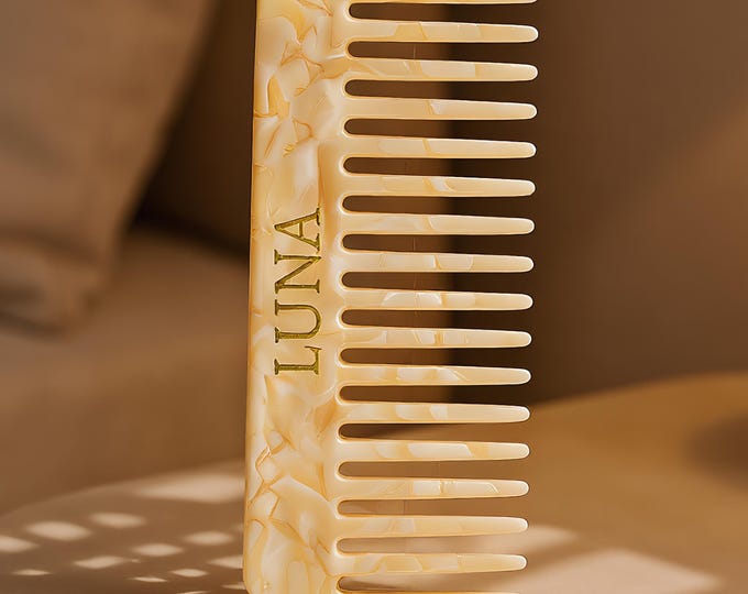 Custom Travel Hair Comb, Engraved Wide tooth Comb, Bridesmaids Gift, Unique Wedding Gift, Wedding Shower Favor, Personalized Comb