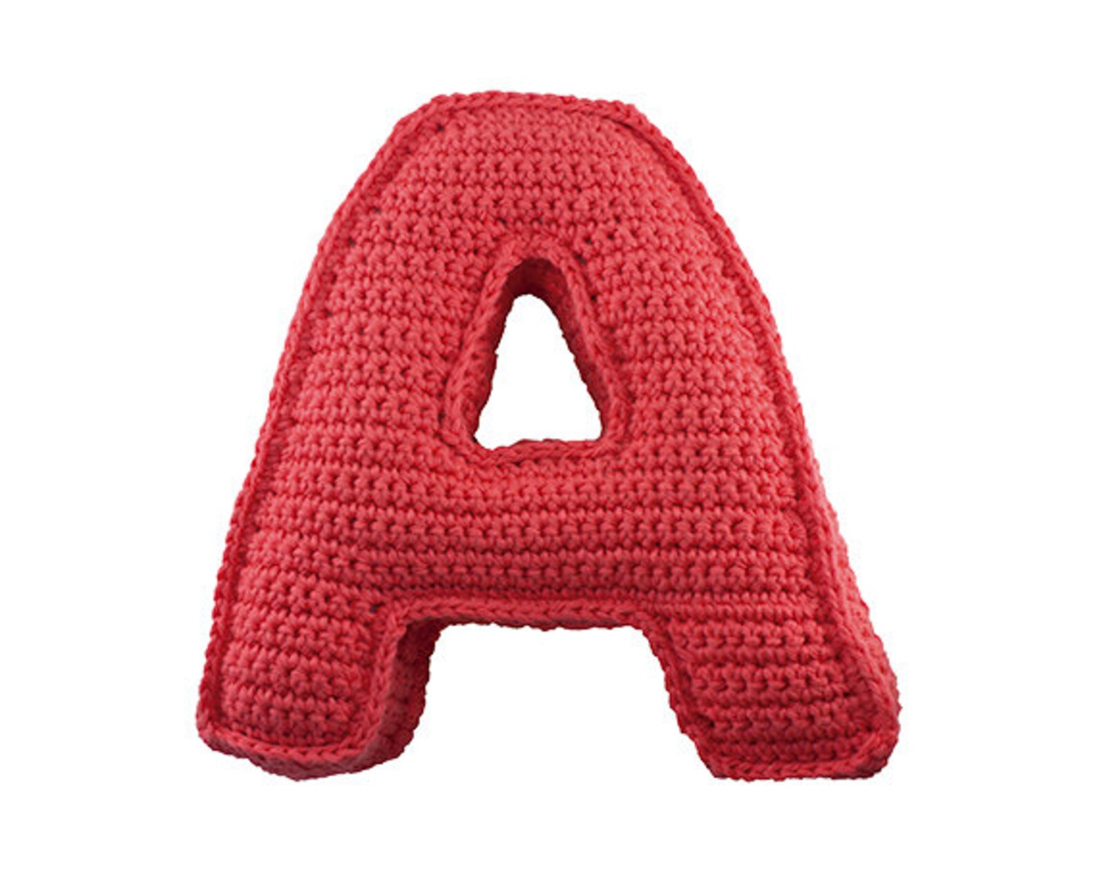 Алфавит крючком. Как связать букву д. Вязаные объемные буквы. Буквы крючком объемные. Крючок - буква "у".