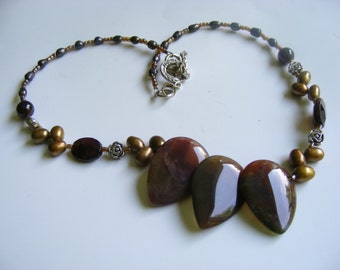 India Agate Teardrop Golden Freshwater Pearls Beaded Necklace