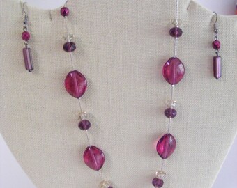 Mauve and Pink Czechoslavakian Beaded Necklace and Earrings