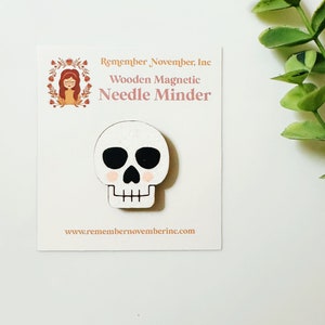 Skull Needle Minder, Halloween Needle Minder, Wooden Magnetic Needle Minder, Handmade, Handpainted