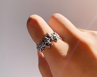 Unisex Adjustable Skull Ring | Gothic Punk Skeleton Band | Silver Statement Ring | Cool Witch Jewelry | Gift for Him/Her | Halloween Jewelry