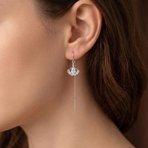Silver Ginkgo Leaf Threader Earrings| Elegant Korean Dainty Dangle Chain Jewelry | Minimalist Delicate Everyday Wear Accessory |Gift for Her