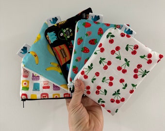 Reusable Snack Bags, Set of 5 Small Zippered Bags, Food-Safe Nylon Liner