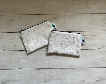 Color Me Reusable Snack Bag: Machine Washable Zipper Pouch