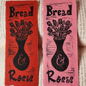 Marcapáginas de linograbado con diseño de jarrón de pan y rosas / Regalo del movimiento obrero