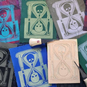 Momento Mori : Schädel auf der Reise durch die Zeit!