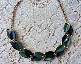 Vintge Two Tone Dark Green Thermoset Leaf / Leaves Choker / Necklace