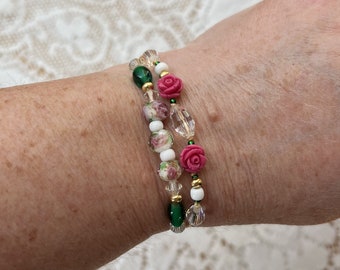 Handmade Pink Roses Beaded Bracelets, Glass Beads, Adjustable Sackable Bracelets Strung Beads, Vintage Crystal Beads, Flower Garden Bracelet