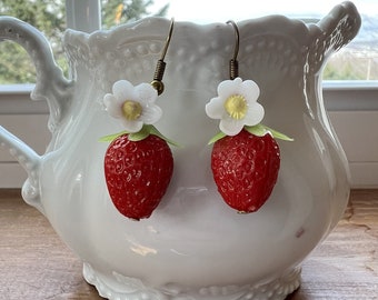 Handmade Dangling Pierced Earrings, Vintage Resin Strawberry Shaped Beads / Plastic Leaves, Vintage Glass White Flower Blossom Beads, Fruit