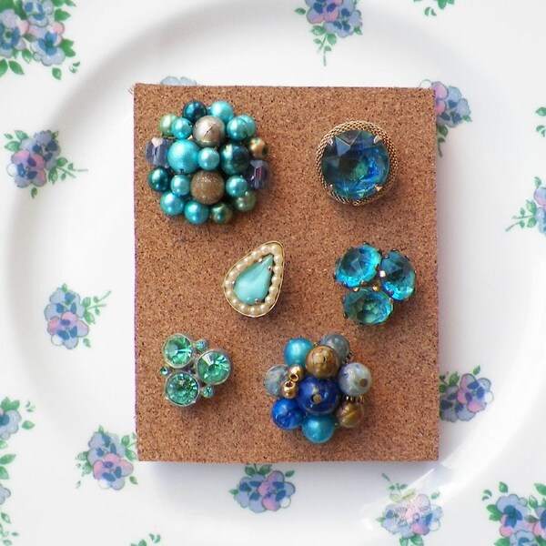 Teal and Aqua Vintage Jewelry Thumbtacks / Push Pins