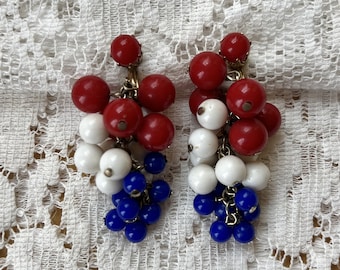 Vintage Red, White, Blue Plastic Beads Dangling Clip On Earrings, Patriotic, July Fourth, Fourth of July Jewelry