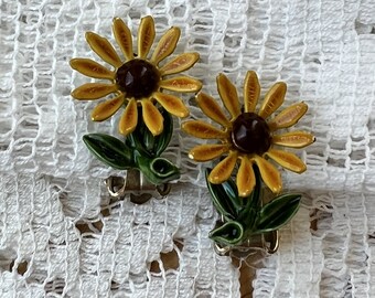 Vintage Retro Metal Enamel Painted Brown Eyed Susan Clip-On Earrings, Yellow Flowers / Floral