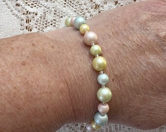 Handmade Pastel Colors Satin Faux Pearls Beaded Bracelet, Clear Glass Beads, Adjustable Gold Tone Slider Bead, Strung Beads, Spring / Easter