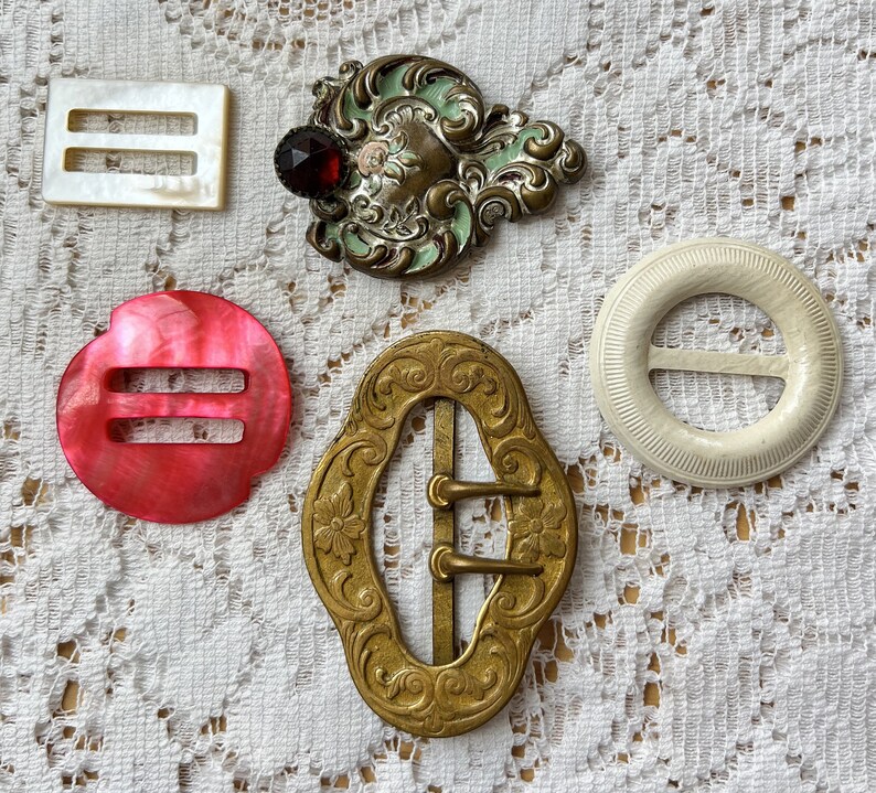 Destash Lot of Five Vintage Decorative Ladies' Buckles image 1